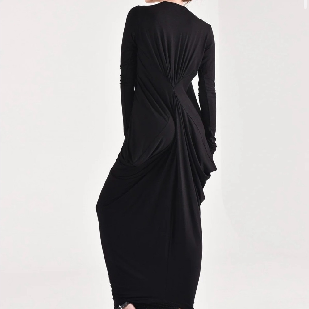 Aakasha Chic Beautiful RED Long Sleeve knit Dress.
